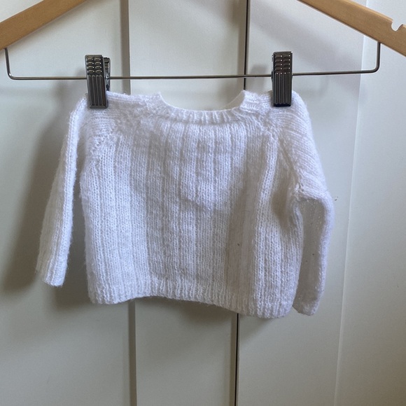 Vintage (‘81) Knit 2pc Baby Outfit (plus bonus knit sweater). - Picture 6 of 10